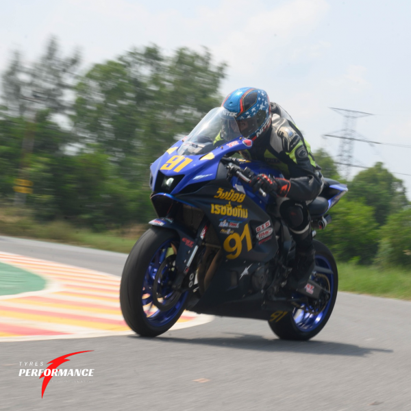 S5 ยางสปอร์ตกึ่งสนาม ยึดเกาะในระดับที่สูงที่สุด ใช้งานได้เต็มประสิทธิภาพในความเร็วสูงสุด ในระยะเวลาที่สั้น